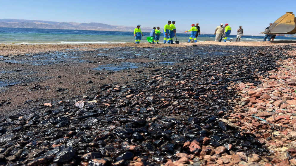 نتائج الضرر البيئي لتلوث محدود بمادة