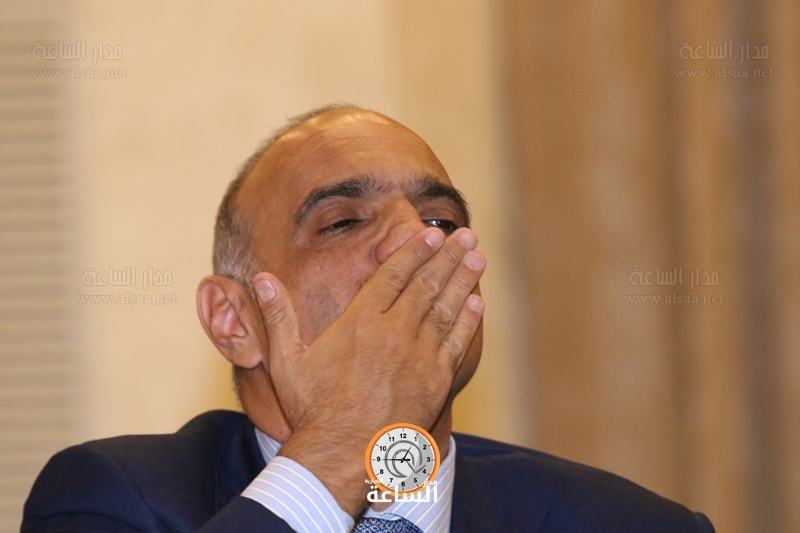 حرس رئيس الوزراء يمنعون المصورين الصحفيين