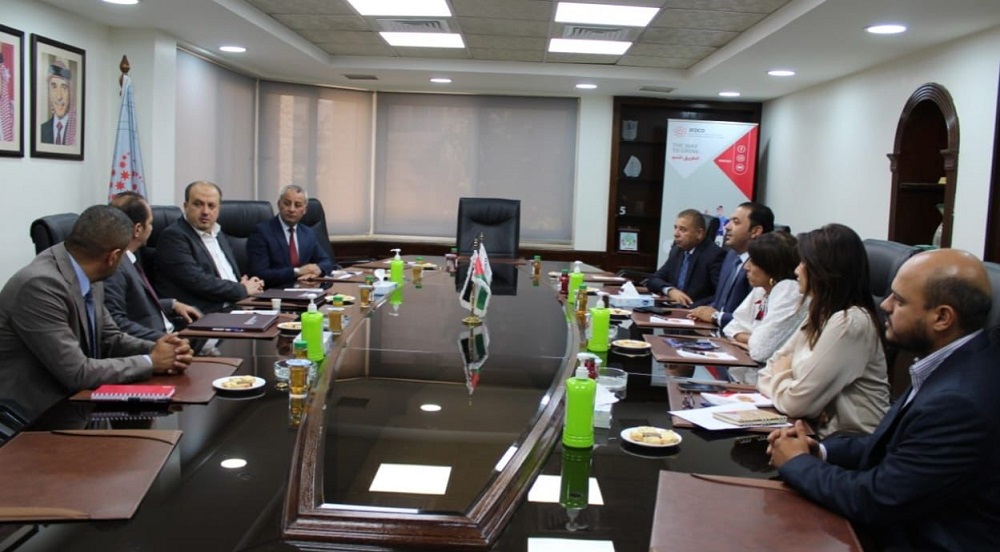 تطوير المشاريع والأردنية الفلسطينية يوقعان مذكرة