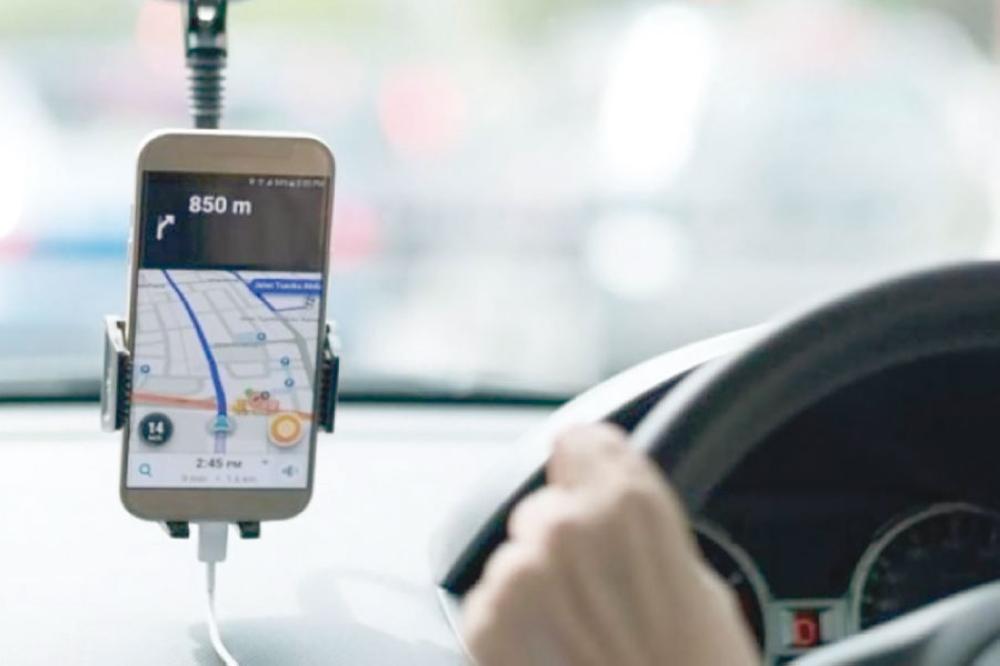 الحكومة ترفع العمر التشغيلي لسيارات التطبيقات