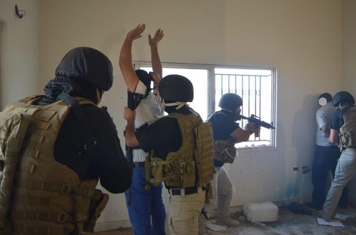 الأمن: اشتباك مسلح مع تجار مخدرات