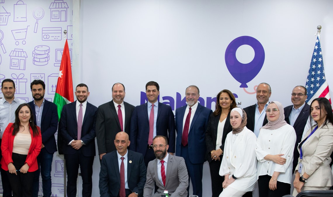 السفير الأمريكي هنري ووستر ووفد من