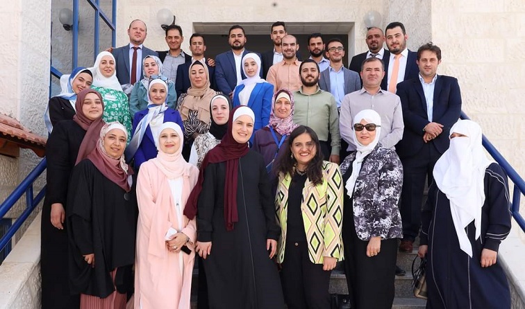 كلية الصيدلة بجامعة الزرقاء تعقد امتحان