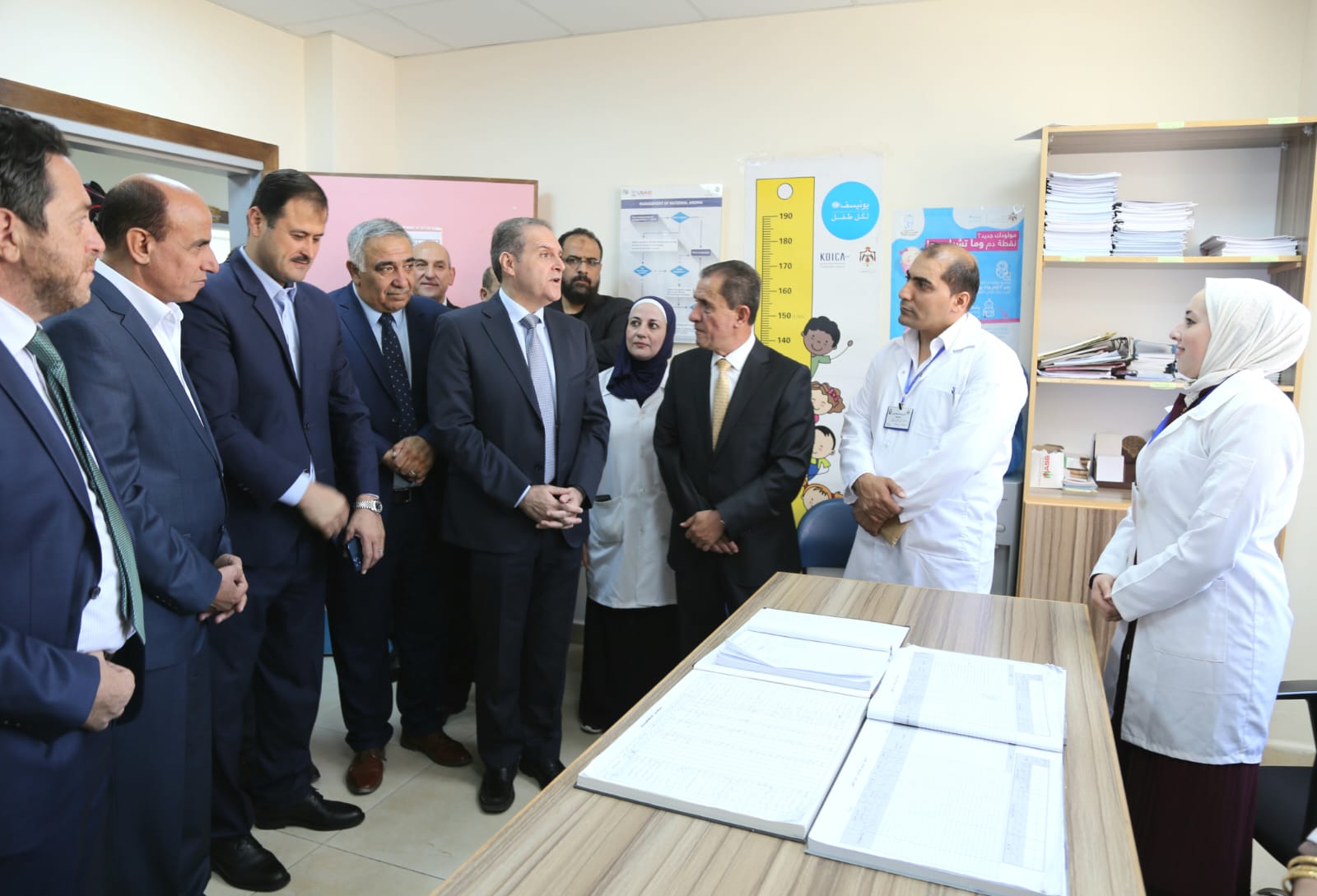 الهواري: متابعة وتلمّس احتياجات المحافظات والألوية