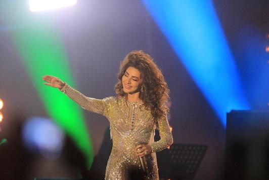 مريام فارس تنسحب من الغناء في