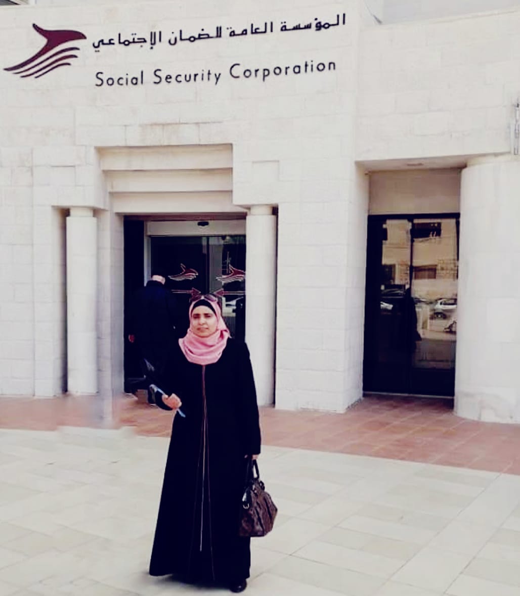 الزميلة اسيل الحنيطي تهنئ اسماء الحنيطي