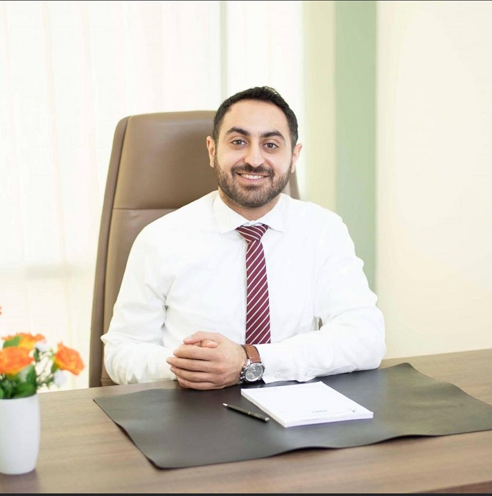 الطبيبان يمان وزينب سمير البطاينة.. مبارك