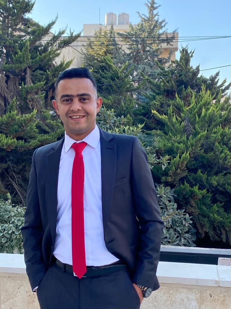 العوامرة يهنئون عمر الحسن