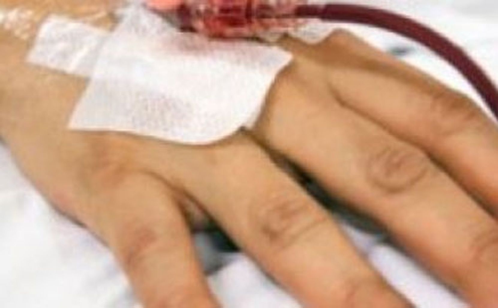 امرأة تجوع من أجل أن تطعم