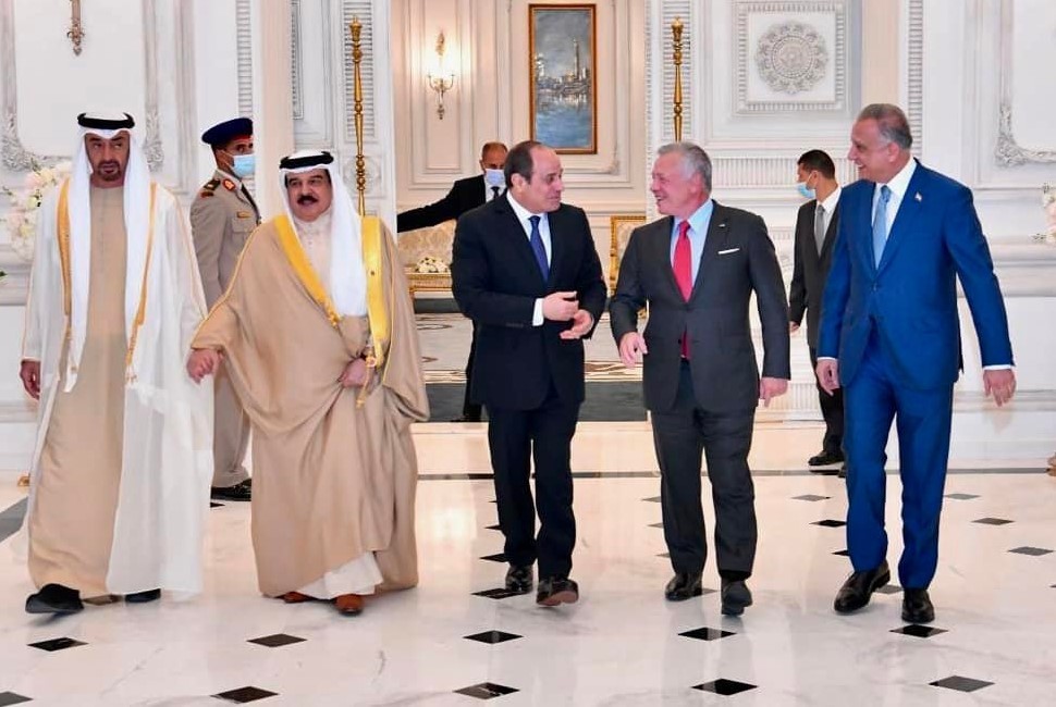 الملك يشارك القادة العرب اللقاء التشاوري