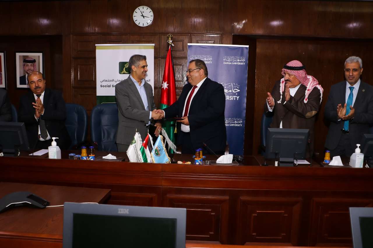 جامعة الزرقاء تقدم خصومات للعاملين في