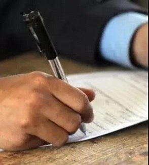 معلم يبتكر حيلة ذكية لضبط الطلاب