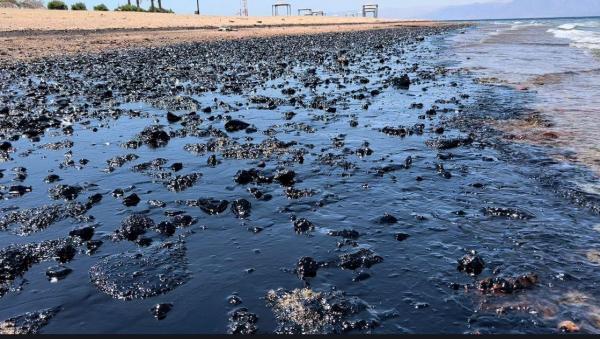 بسبب بقع الزيت.. توقف جميع الأنشطة