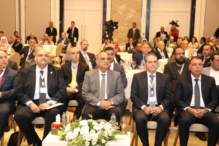 الخصاونة عن كورونا: وفقنا بقرارات صائبة..