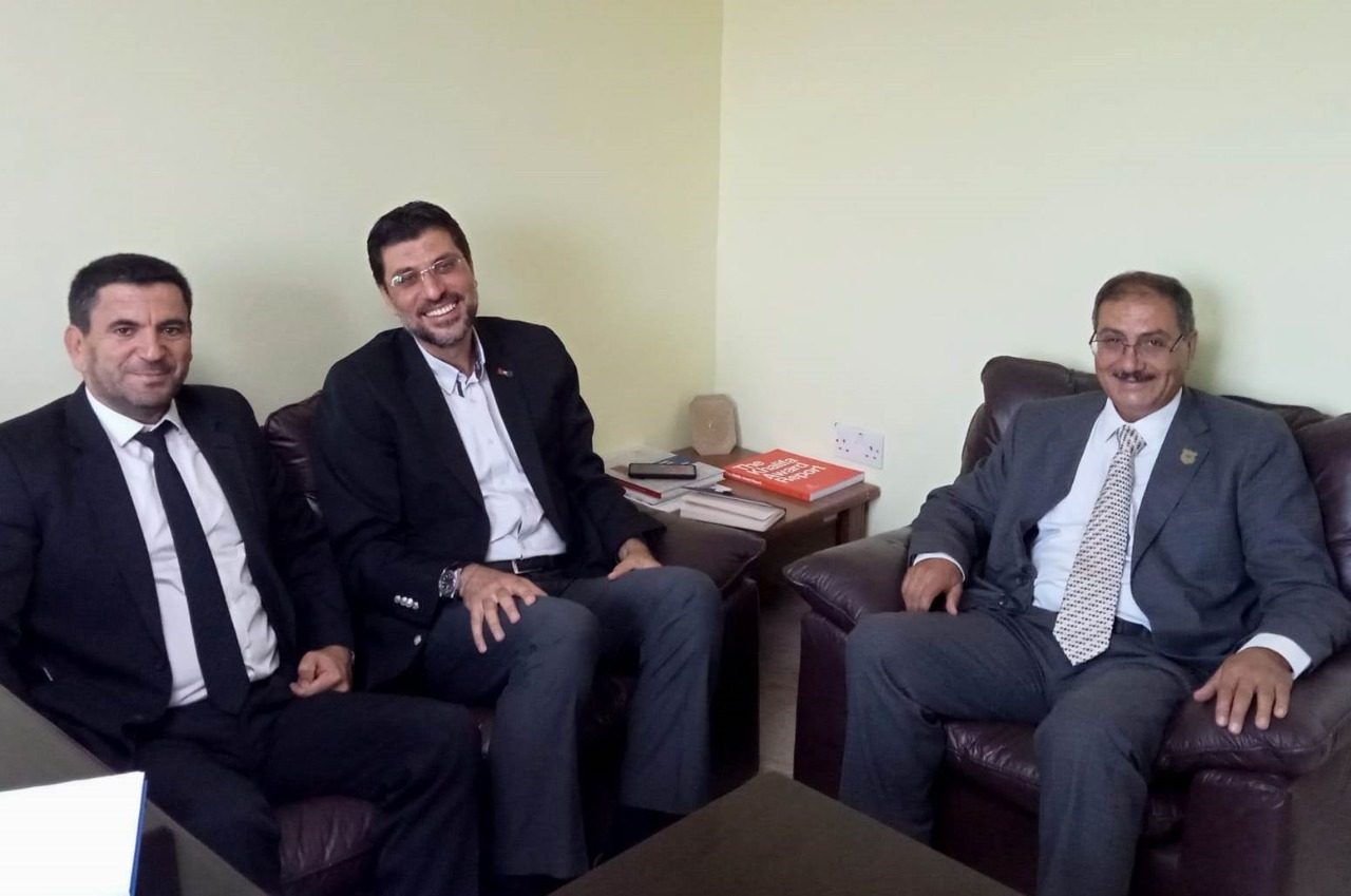 بحث التعاون بين جامعتي عمان الأهلية