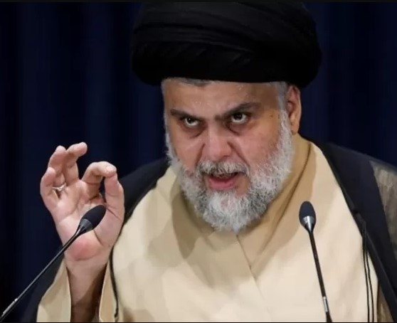مقتدى الصدر يعلن اعتزاله العمل السياسي
