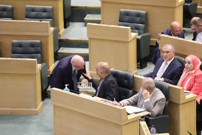 ماذا دار بين بشر الخصاونة ويحيى