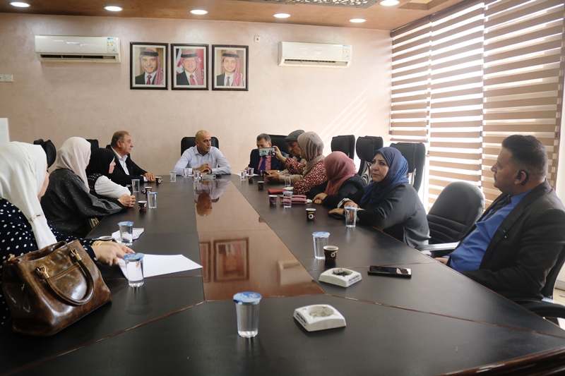 بحث اليات التعاون ما بين بلدية