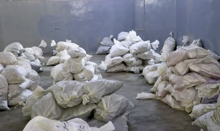 إتلاف كميات من المخدرات تم ضبطها