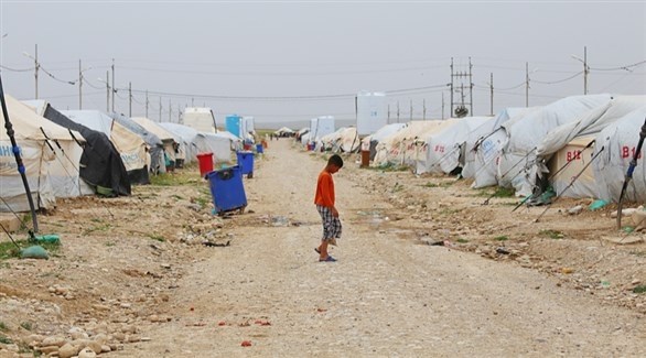 اندلاع حريق ضخم بمخيم للنازحين في