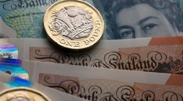 تراجع كبير للجنيه الإسترليني أمام الدولار