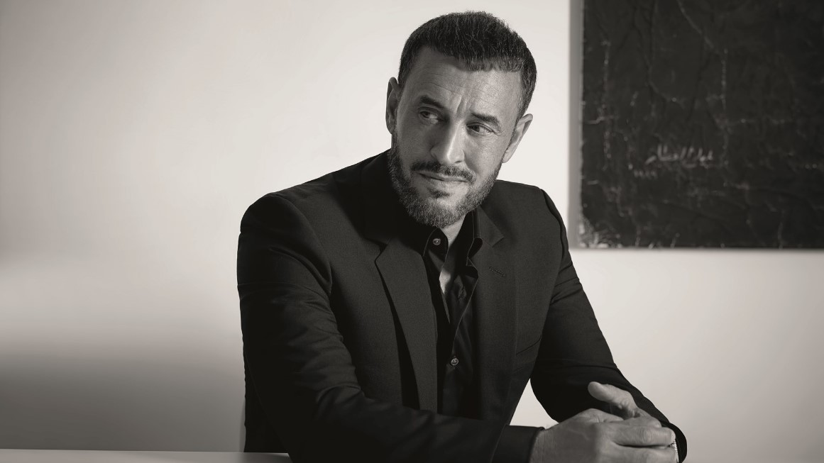 كاظم الساهر يثير جدلا: الرجل لا