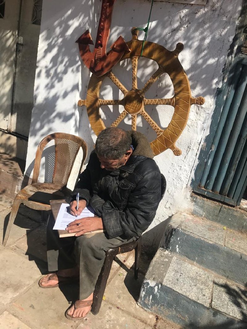 أردني يعكس تاريخ العقبة وعبقها عبر