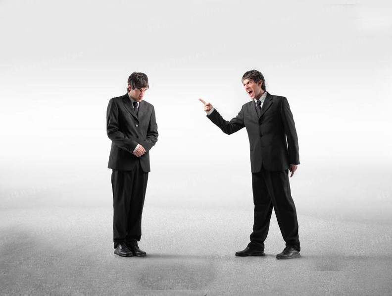 دراسة: الإهانات تحفز نشاط الدماغ أكثر