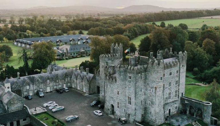 ليلة في قلعة عريقة بأيرلندا مقابل