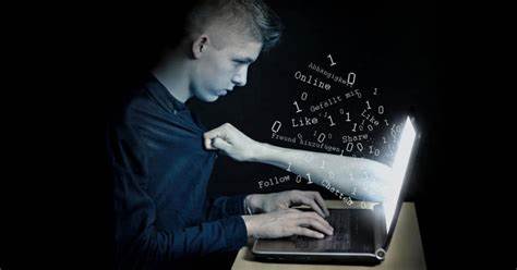 إدمان شبكات التواصل يعزز التفاوت الاقتصادي