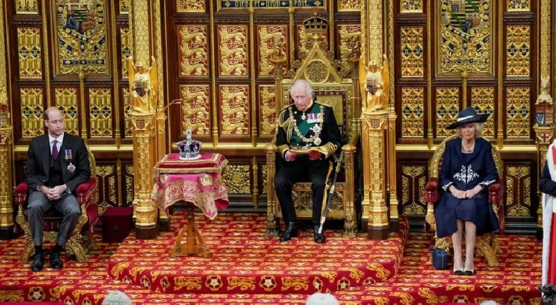 من سيجلس على عرش المملكة المتحدة؟