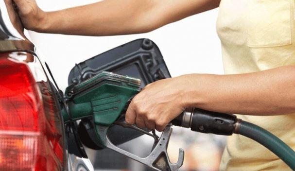 انخفاض النفط سينعكس على البنزين فقط