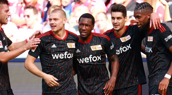 يونيون برلين يتصدر البوندسليغا