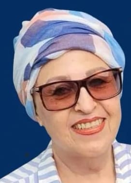 الكاتبة عائدة المعايطة توقع أحلامها الجنوبية