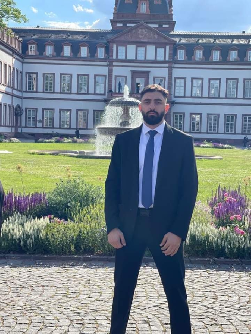 المختار جمال محيسن يبارك لابن اخيه