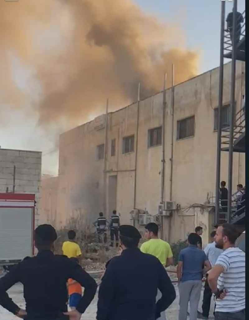 حريق مستودعات في خلدا (فيديو)