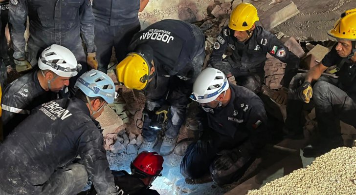 انتظار محفوف بالأمل.. ترقب لإنقاذ آخر