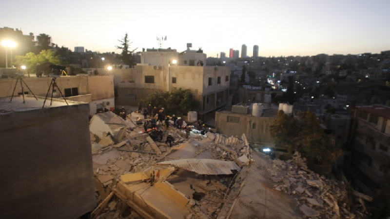 العثور على الجثة الأخيرة في مبنى