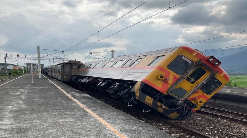 زلزال بقوة 7,2 درجات قبالة ساحل