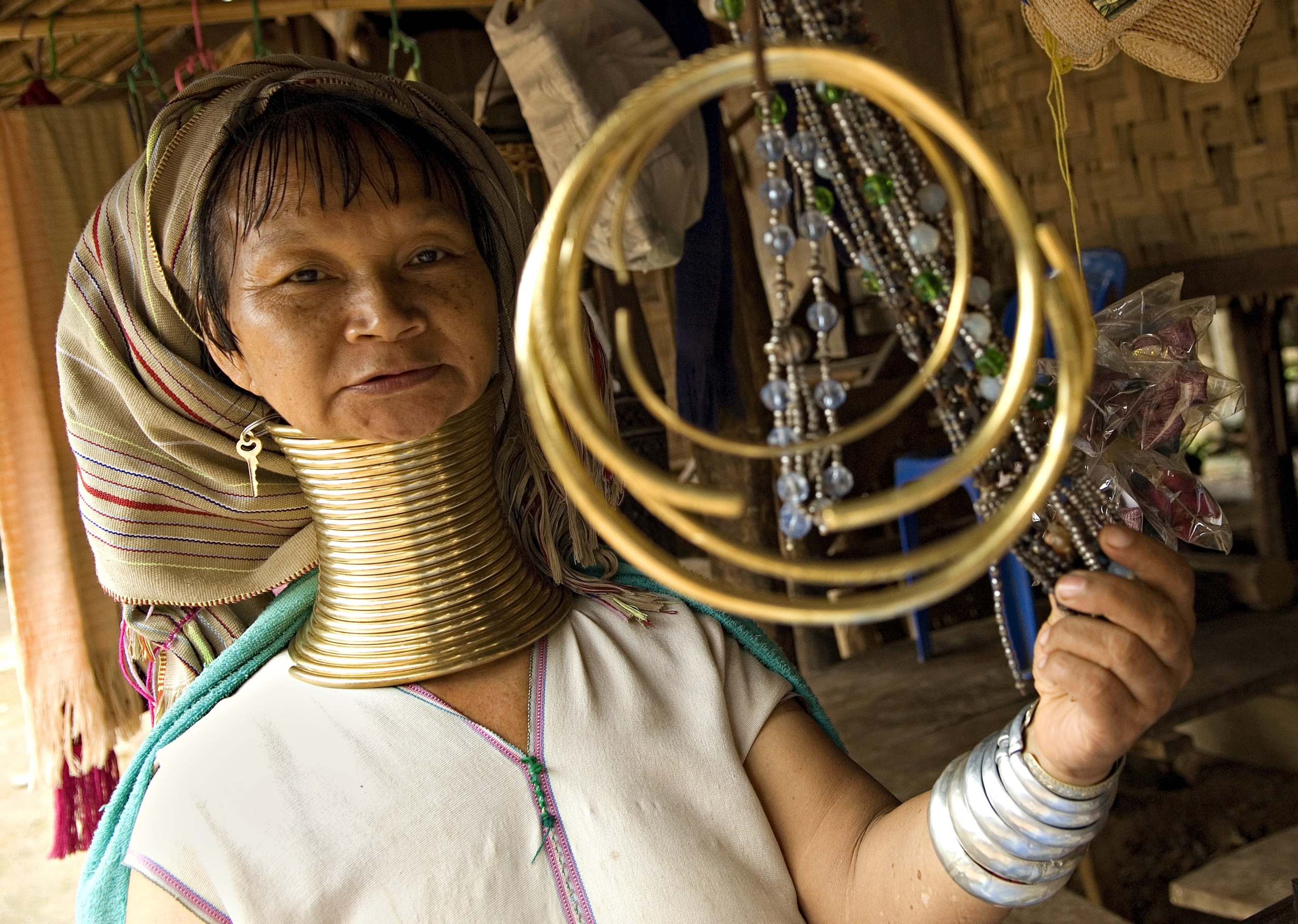 أغرب صفات الجمال حول العالم