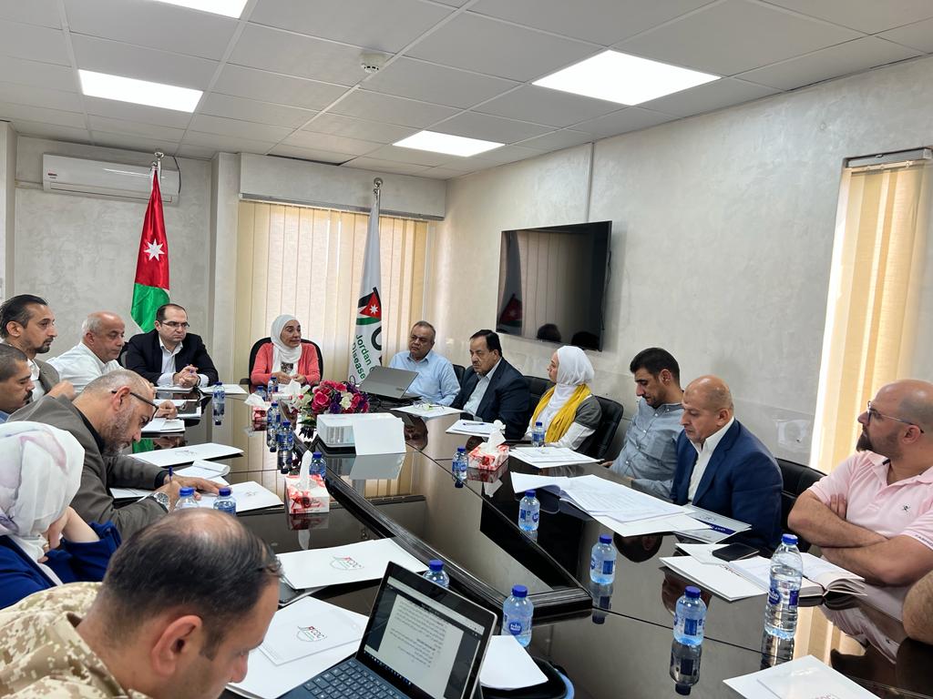 المركز الوطني للأوبئة: بحث إجراءات احترازية