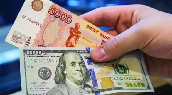 بعد خطاب بوتين.. الروبل يتراجع إلى