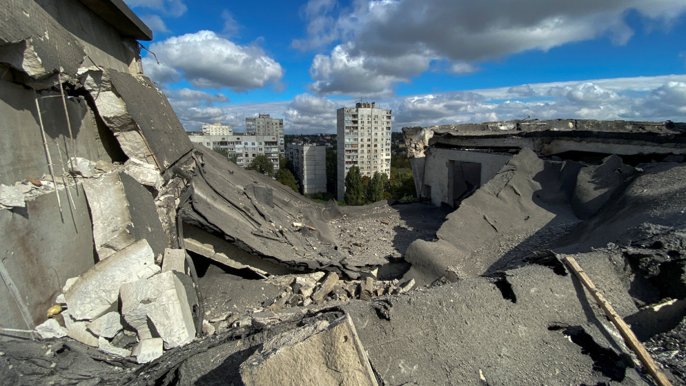 البابا فرنسيس: التفكير في استخدام أسلحة