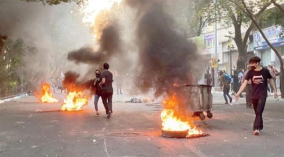 إيران: رئيسي يتوعّد والأمن يعتقل المئات