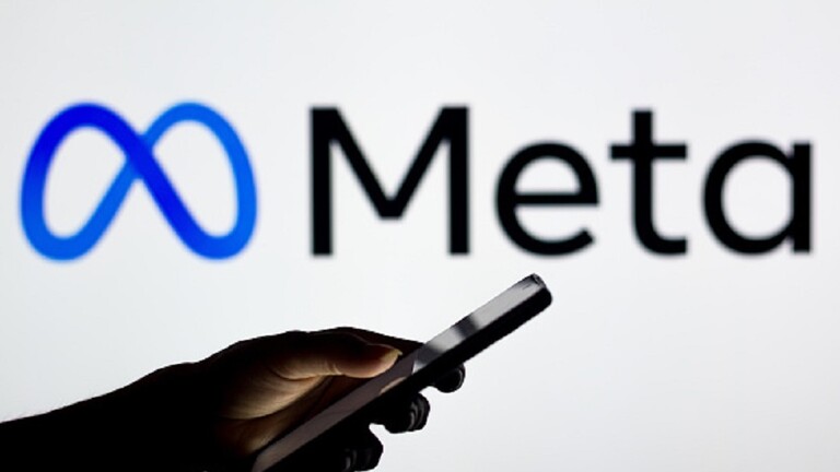 شركة ميتا تزيل شبكة حسابات مزيفة