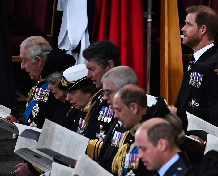 ميغان ماركل وهاري سيرفضان دعوة تتويج