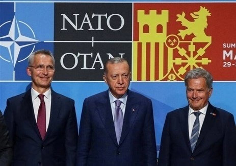 أردوغان يهدد بتعطيل عضوية السويد وفنلندا