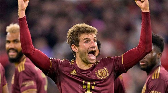 مولر يواجه كورونا من أجل العودة