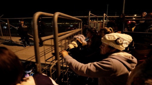 مقتل 15 سجينا على الأقلّ في