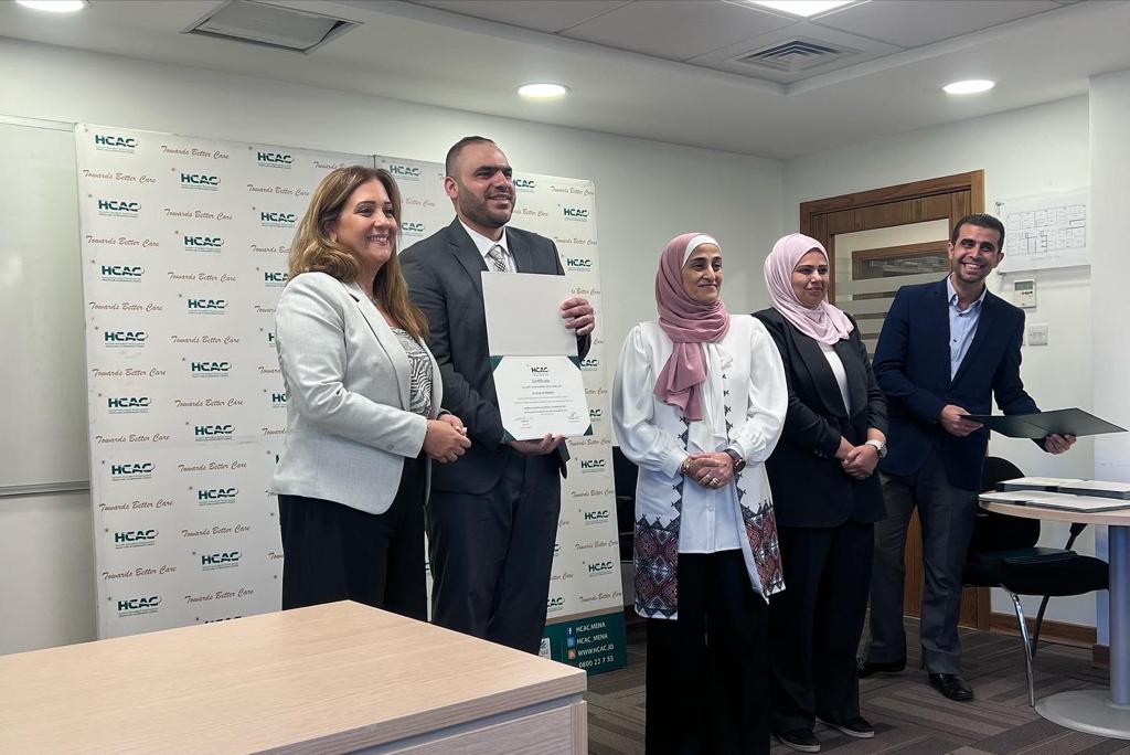 أكاديمي من جامعة الزرقاء يحصل على